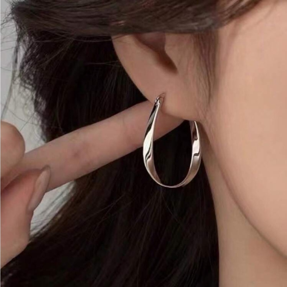 925 Silver Needle Asymmetrical Geometric Large Circle Earrings
